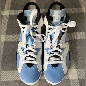 Men’s UNC Jordan 6